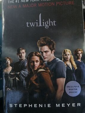 4 Twilight books by Stephenie Meyer - Paperback